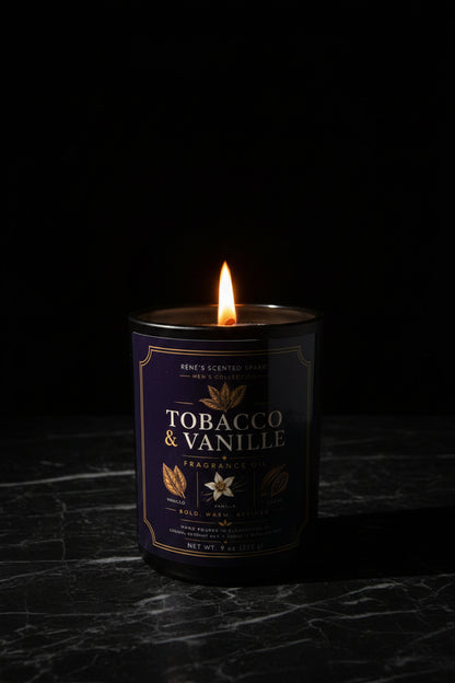 Candle in a 'Tobacco & Vanille' container on a dark background